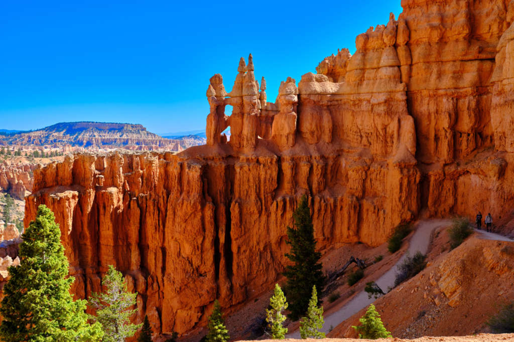 Peekaboo Loop Trail