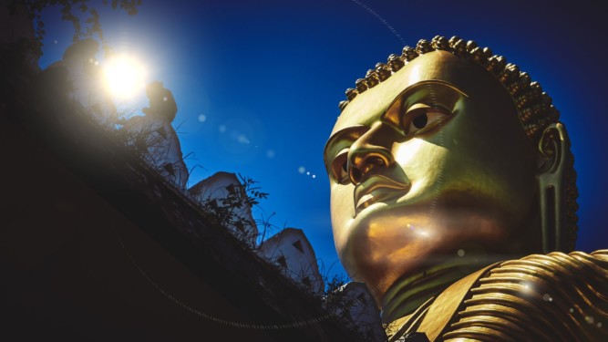 Goldener Buddha